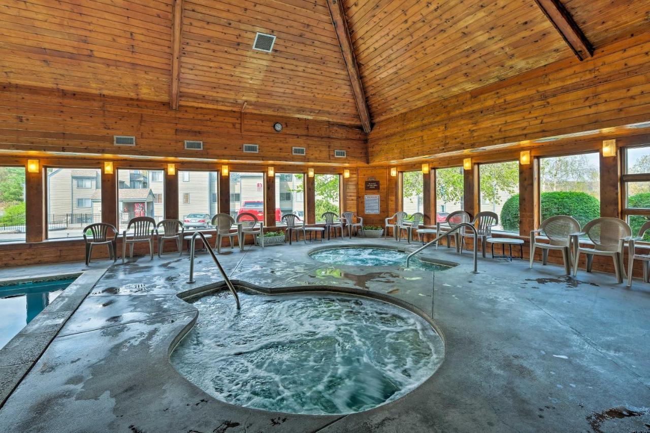 Unique Smokies Ski Shack With Mountain-Top View Gatlinburg Buitenkant foto